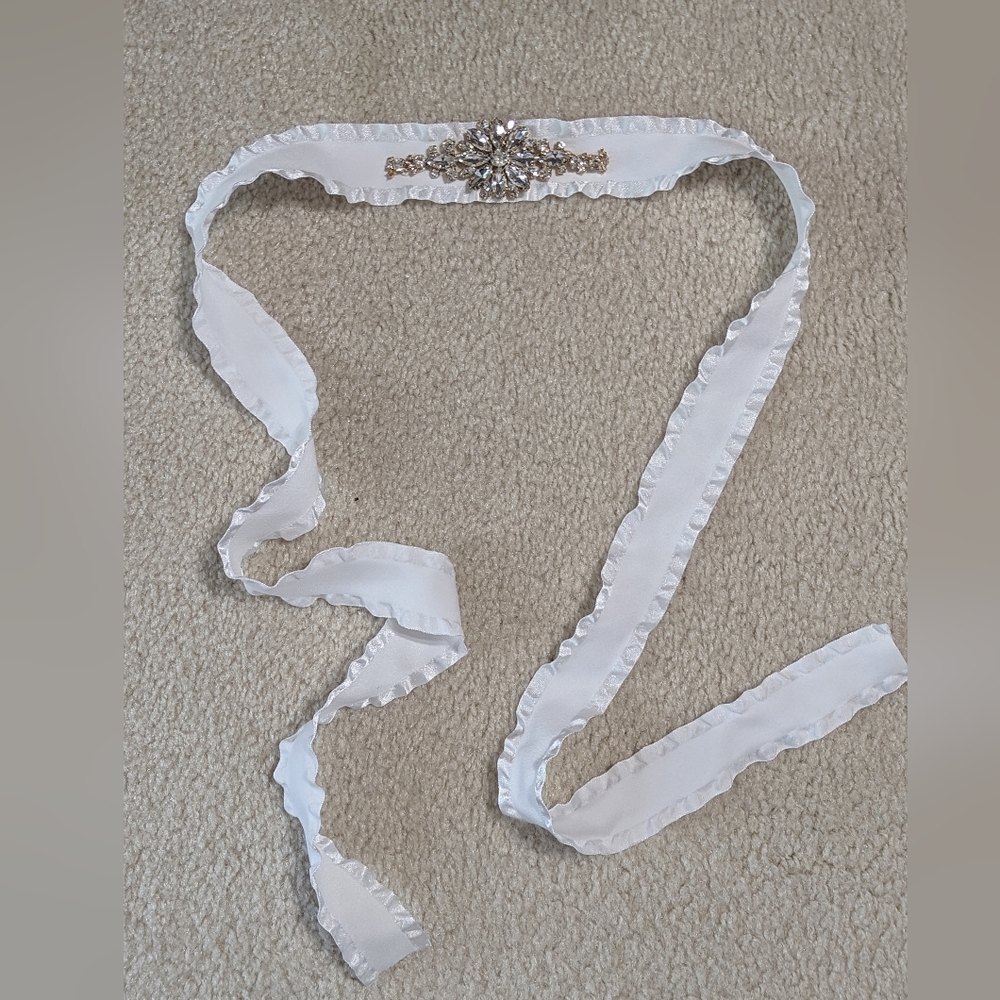 Sun Star Flower Gatsby gem vintage Brooch jewel Bridal Belt satin sash Maternity